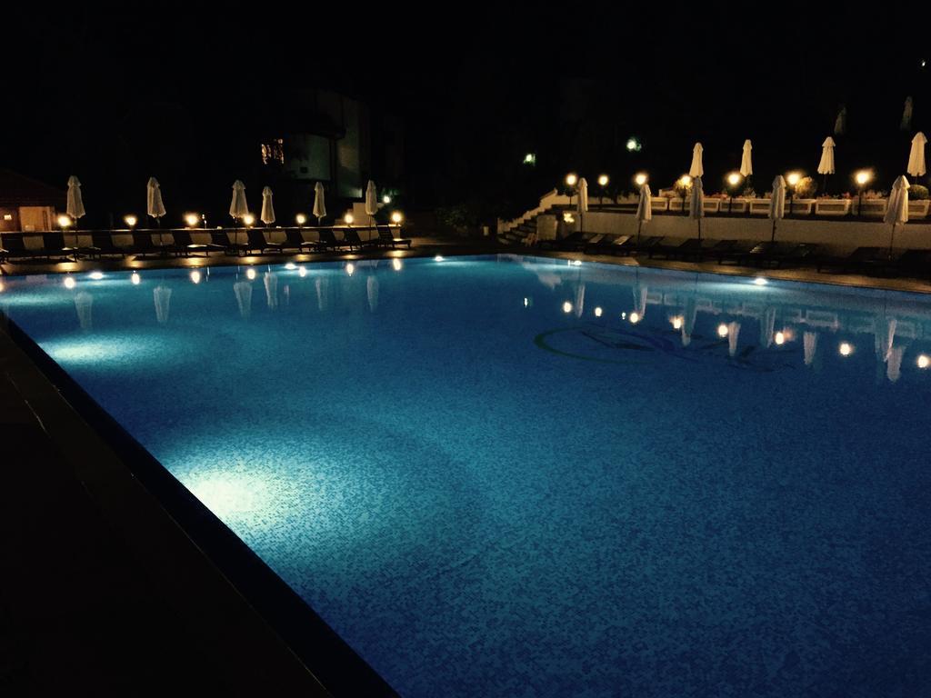 סוזופול Apartments Dreambg חדר תמונה